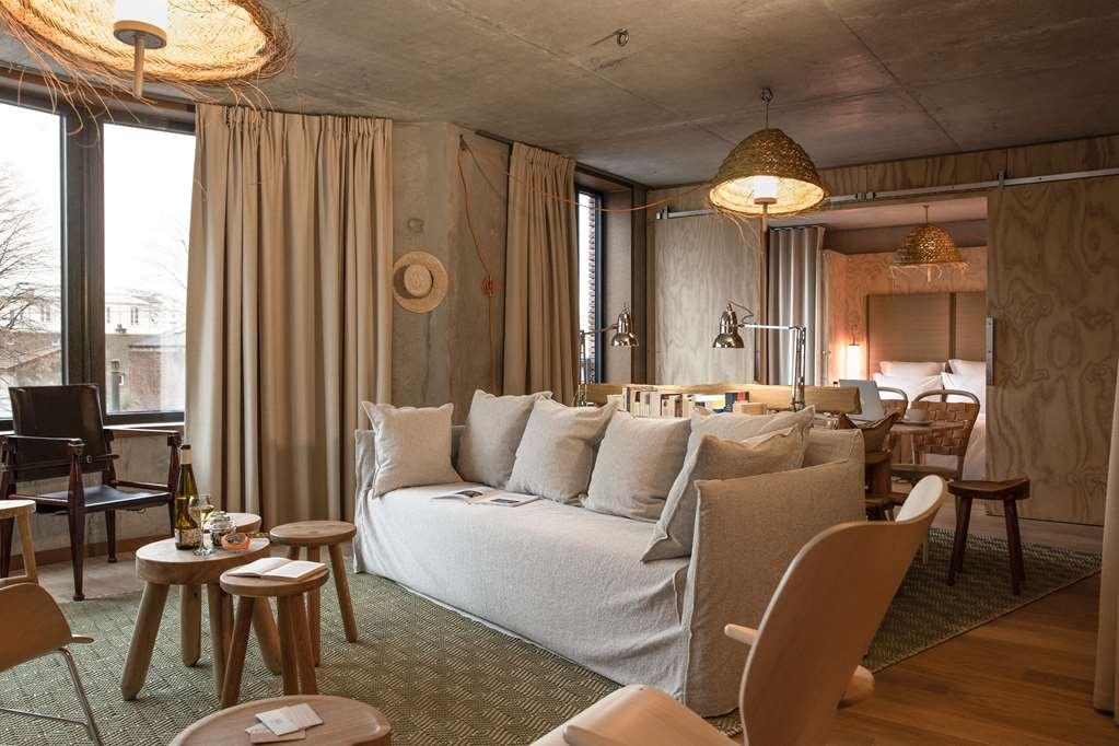 Mob House Hotel Saint-Ouen  Room photo
